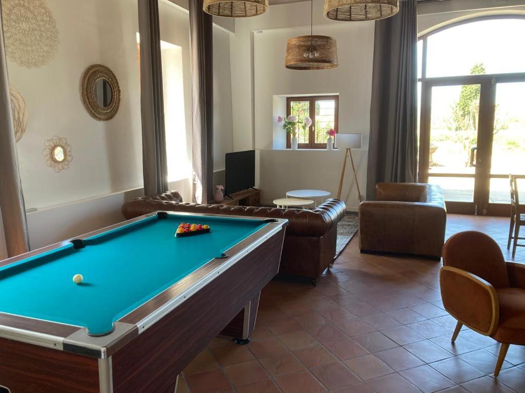 Maison, Canal Du Midi Piscine Homps  Extérieur photo