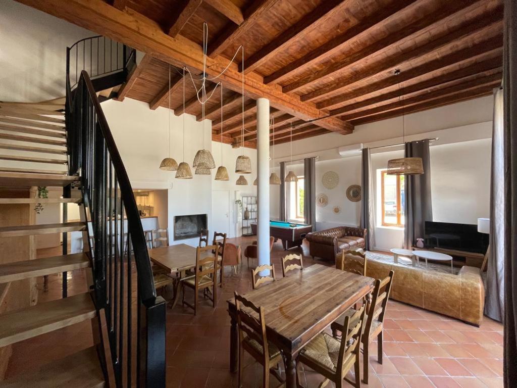Maison, Canal Du Midi Piscine Homps  Extérieur photo